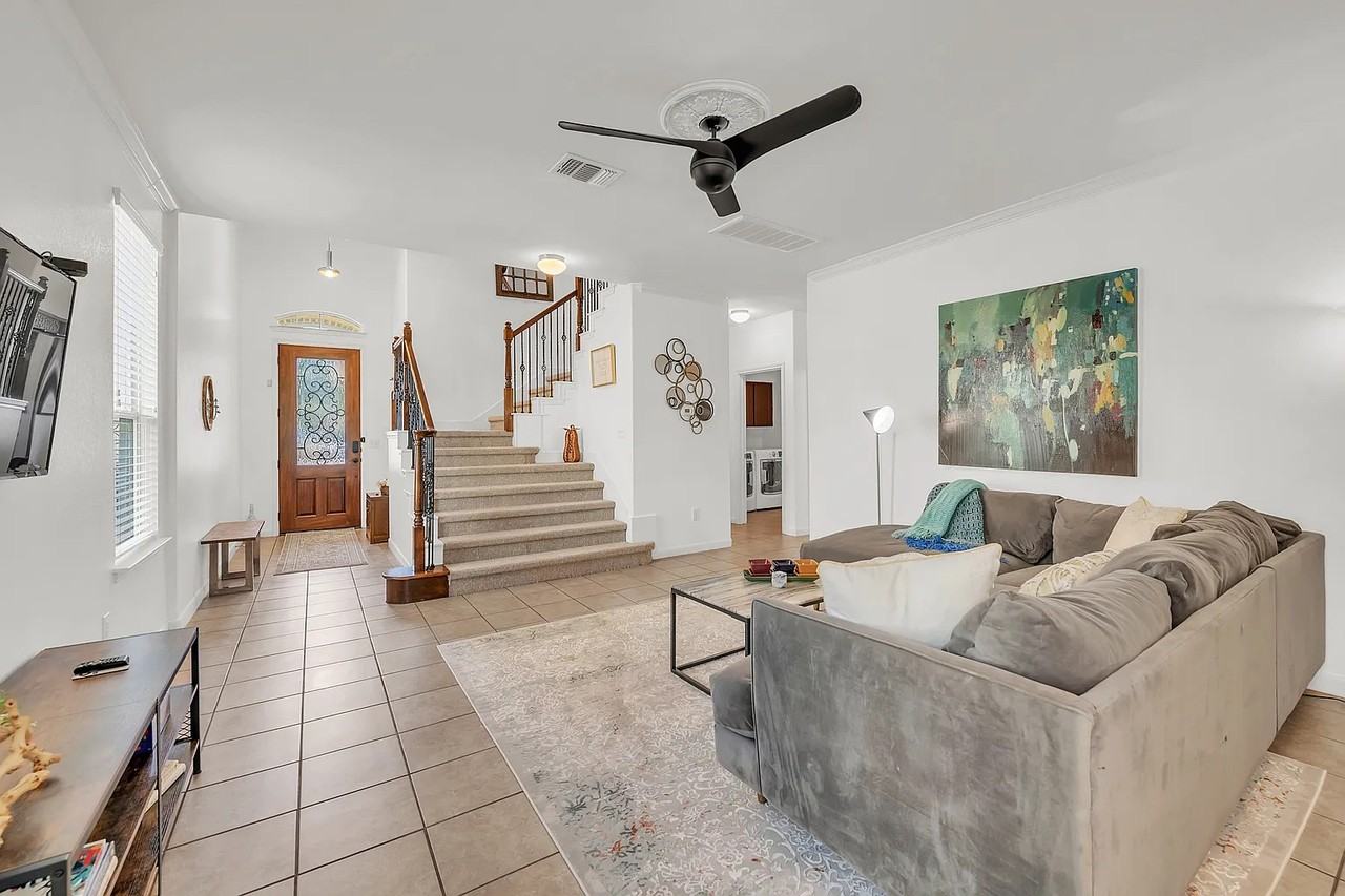520 S Meadowlark St - Photo 4 of 36