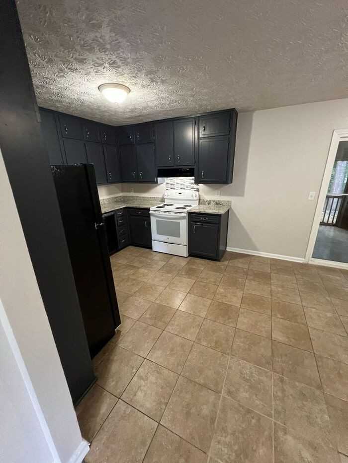 162 Scarlet Way - Photo 5 of 18
