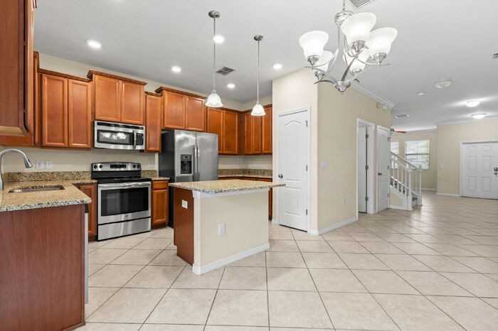 4272 Fennwood Ct - Photo 4 of 40