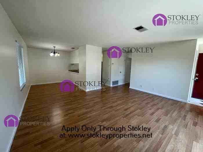2085 Olivera Rd - Photo 3 of 17