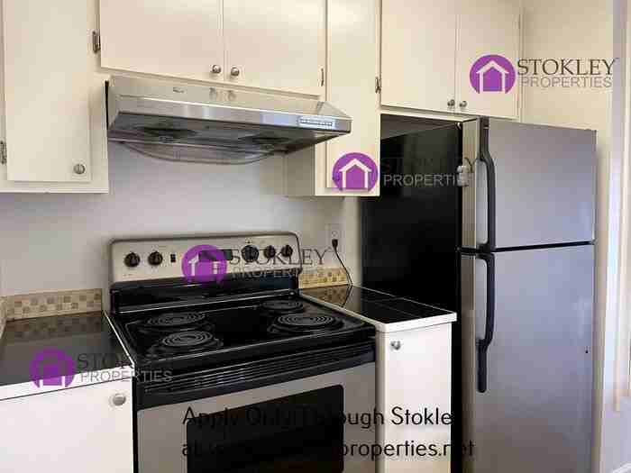 2085 Olivera Rd - Photo 4 of 17