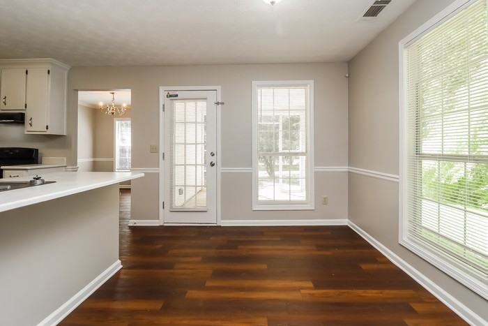 155 Somerset Dr - Photo 6 of 16