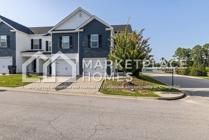2219 Perrins Ln - Photo 3 of 30