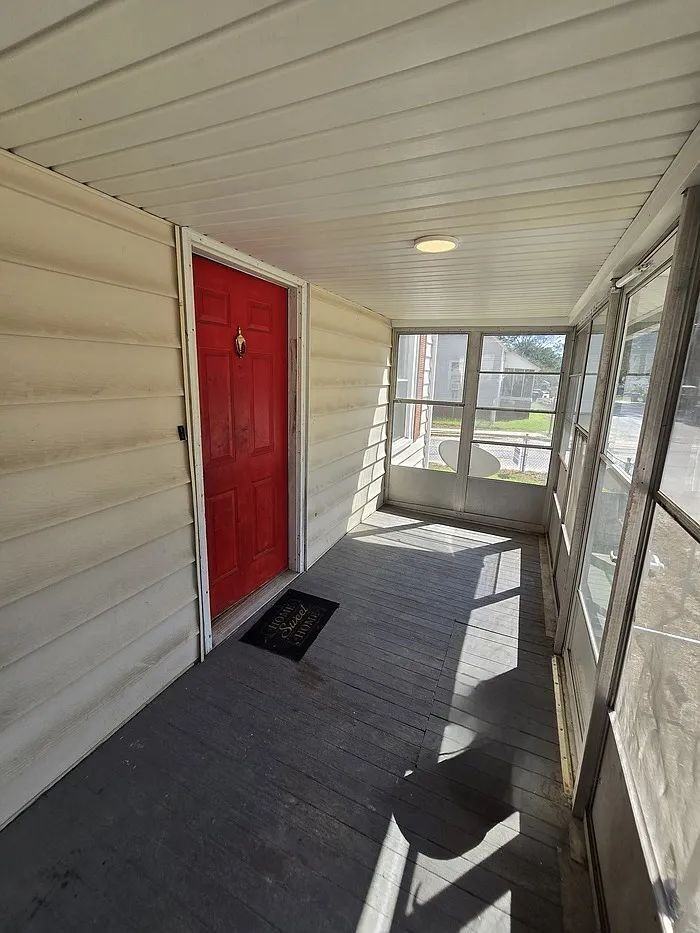 14 Stringer St - Photo 2 of 12