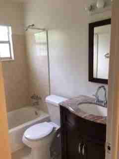 Chateaux Apartments - Photo 7 of 9