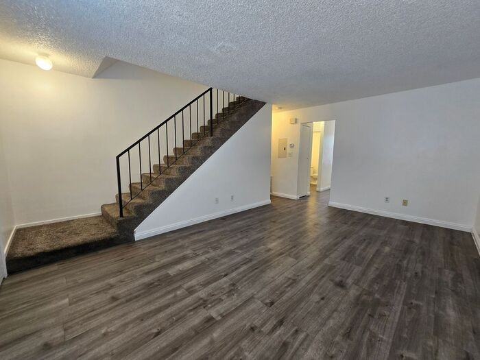 1414 E 9th St #2 - Photo 2 of 20