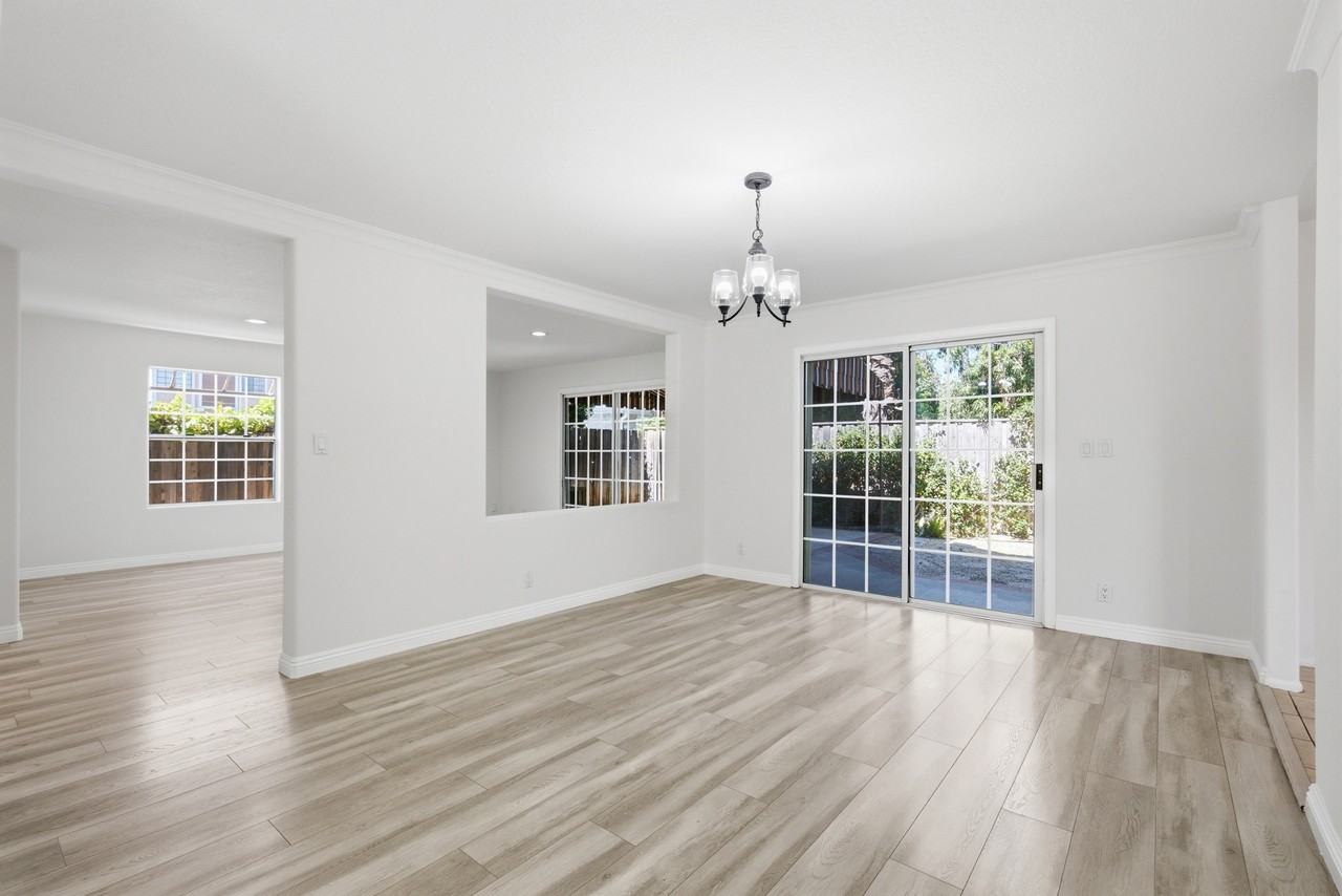 19250 Oxnard St #NA - Photo 5 of 31