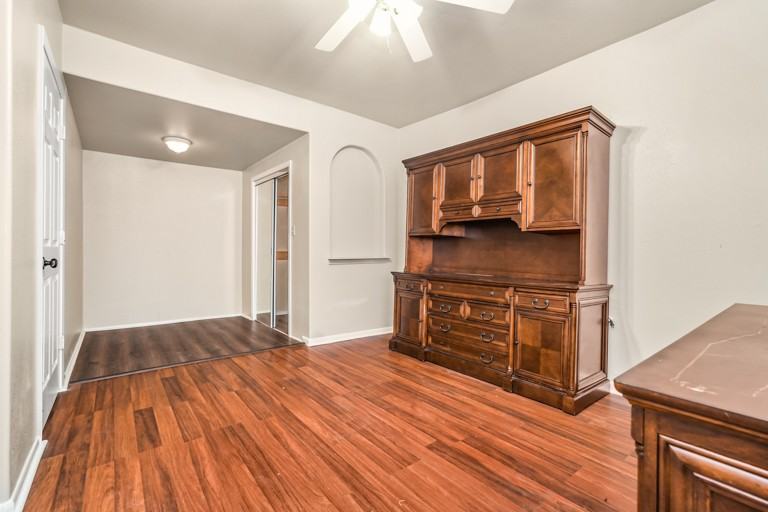 1519 Schley Ave #1 - Photo 3 of 20