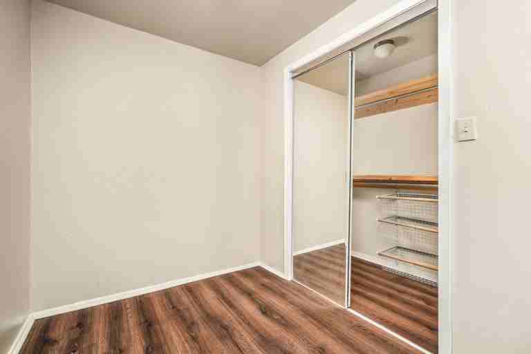 1519 Schley Ave #1 - Photo 7 of 20