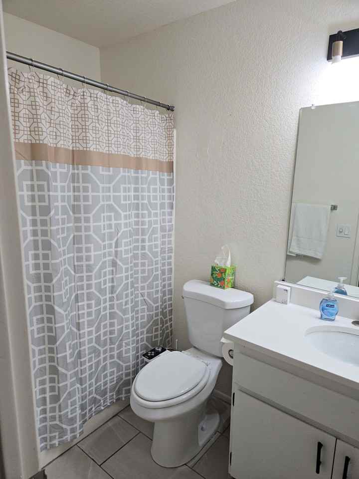 8101 N 107th Ave #56 - Photo 7 of 8