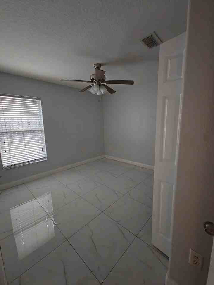 5569 Berwood Dr #NA - Photo 6 of 10