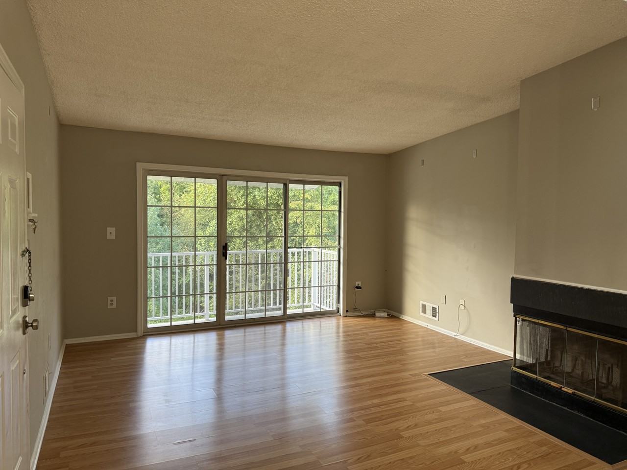 177 Rachel Ct #177 - Photo 4 of 10