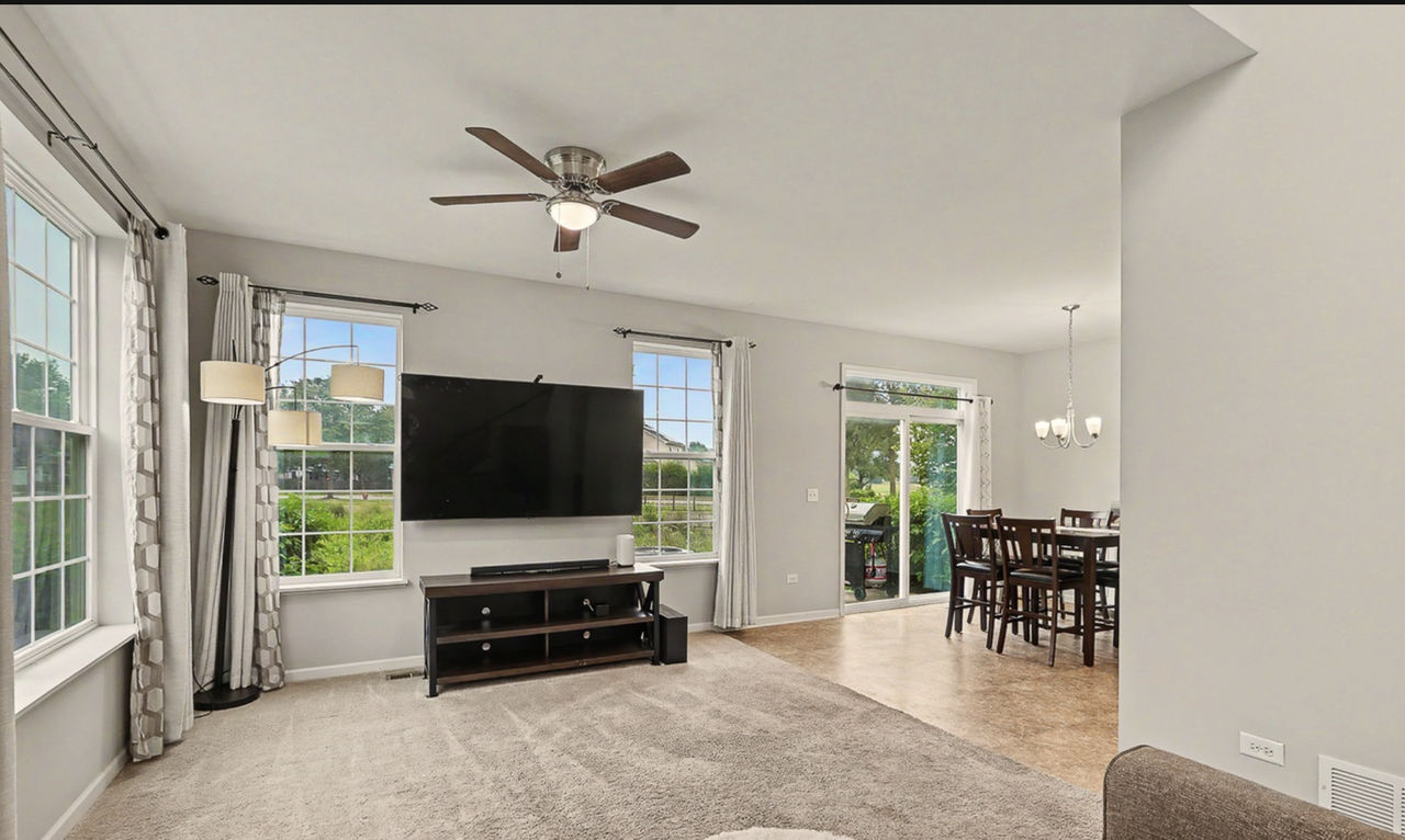 3806 Pratt St #3806 - Photo 5 of 23