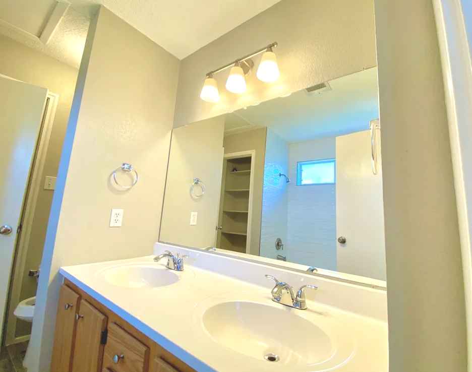 1703 Sylvia Ln #NA - Photo 2 of 22