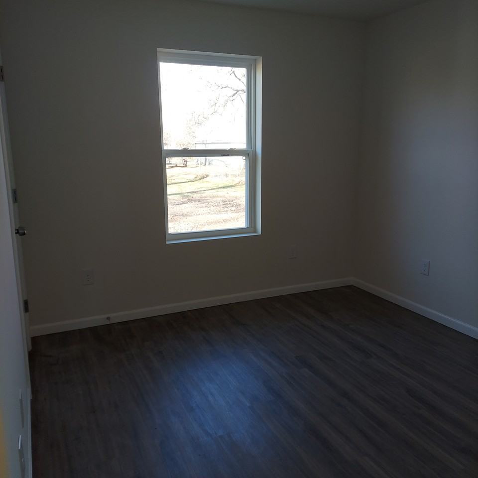 1329 Onie St #NA - Photo 5 of 8