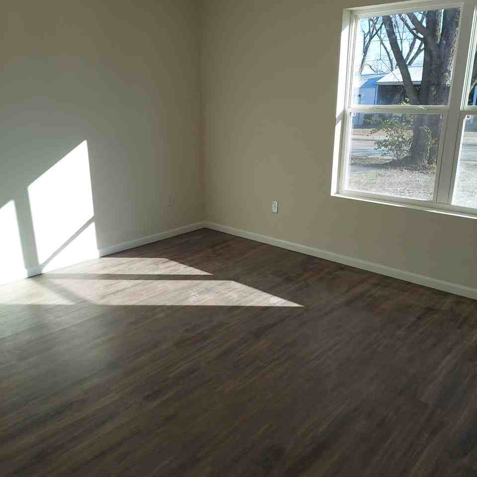 1329 Onie St #NA - Photo 7 of 8
