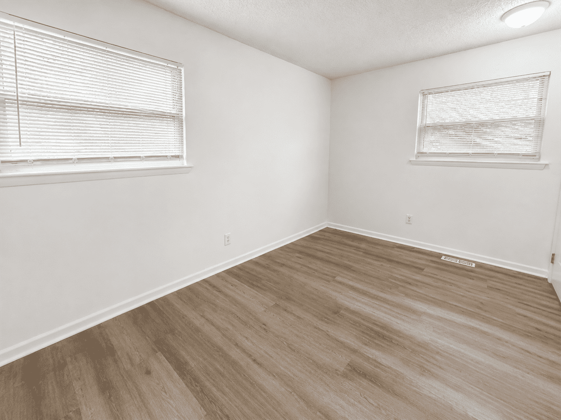 918 Pierce Rd #918 - Photo 7 of 21
