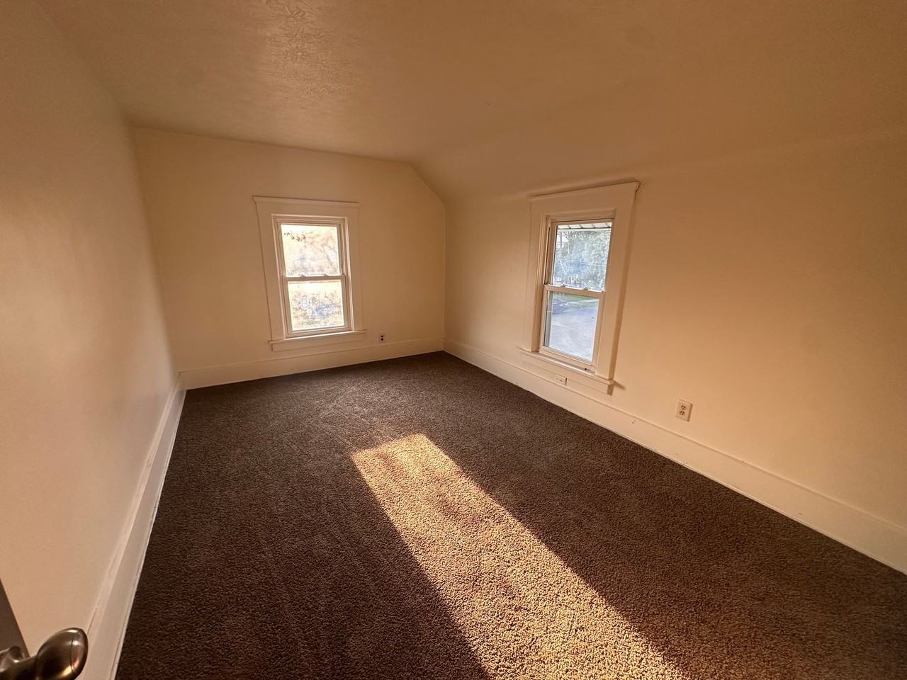 913 Smith Ave Sw #NA - Photo 7 of 10