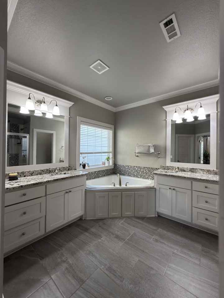 1002 Charing Cross #NA - Photo 7 of 19