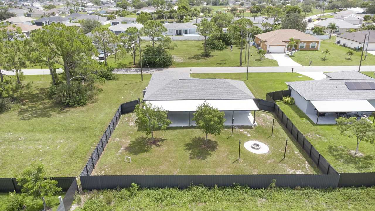 1110 Nw 19th Ave #NA - Photo 4 of 26