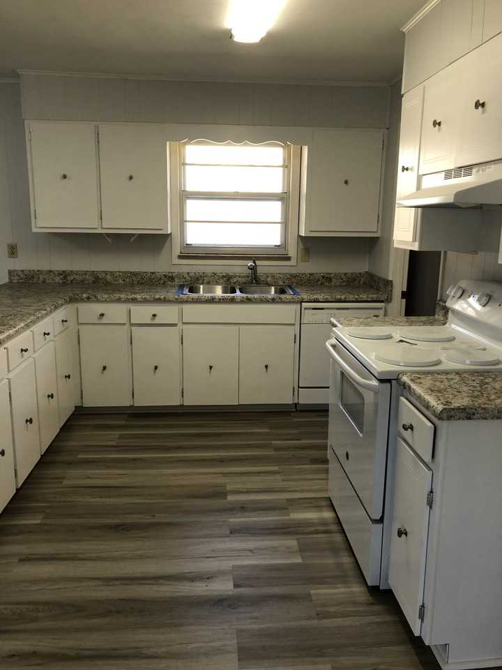 909 Martingale Dr #NA - Photo 5 of 15