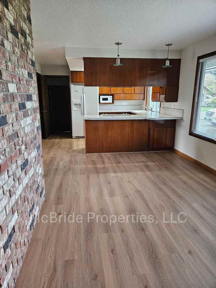 2590 N Maple Ct #NA - Photo 4 of 14