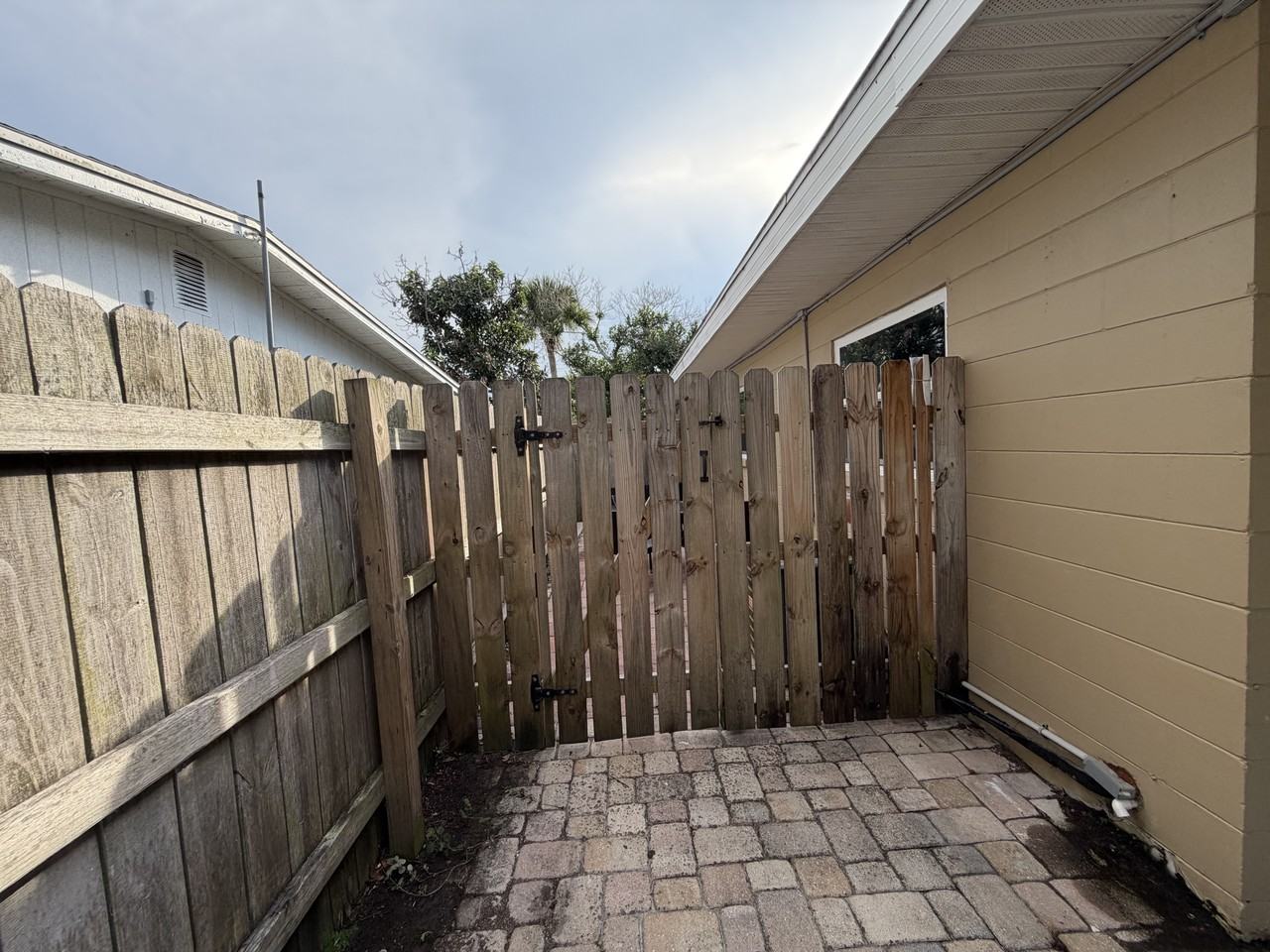 1822 Guava Ave #A - Photo 3 of 27