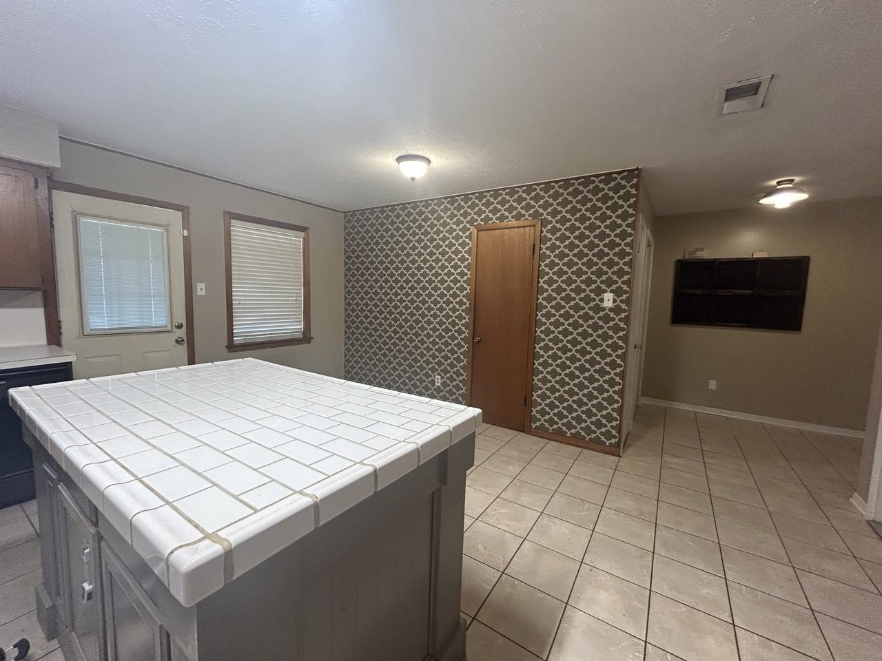 2102 Woody Rd #NA - Photo 4 of 13