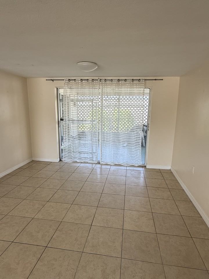 5439 Shell Dr #NA - Photo 5 of 7
