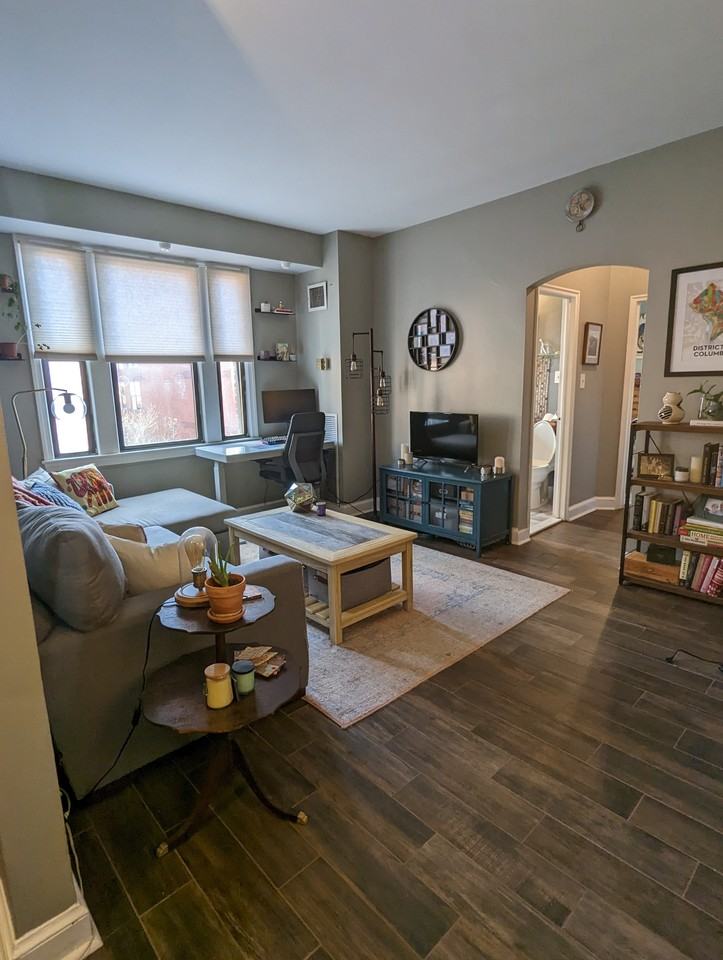2515 K St Nw #809 - Photo 7 of 18