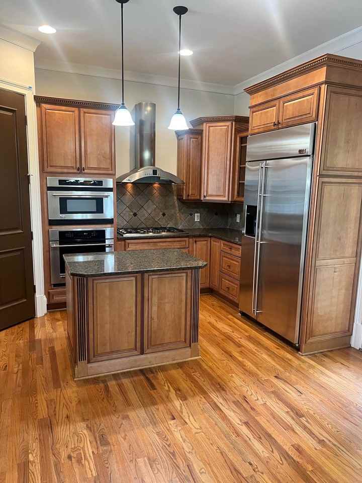 384 16th St Nw #3 - Photo 7 of 34