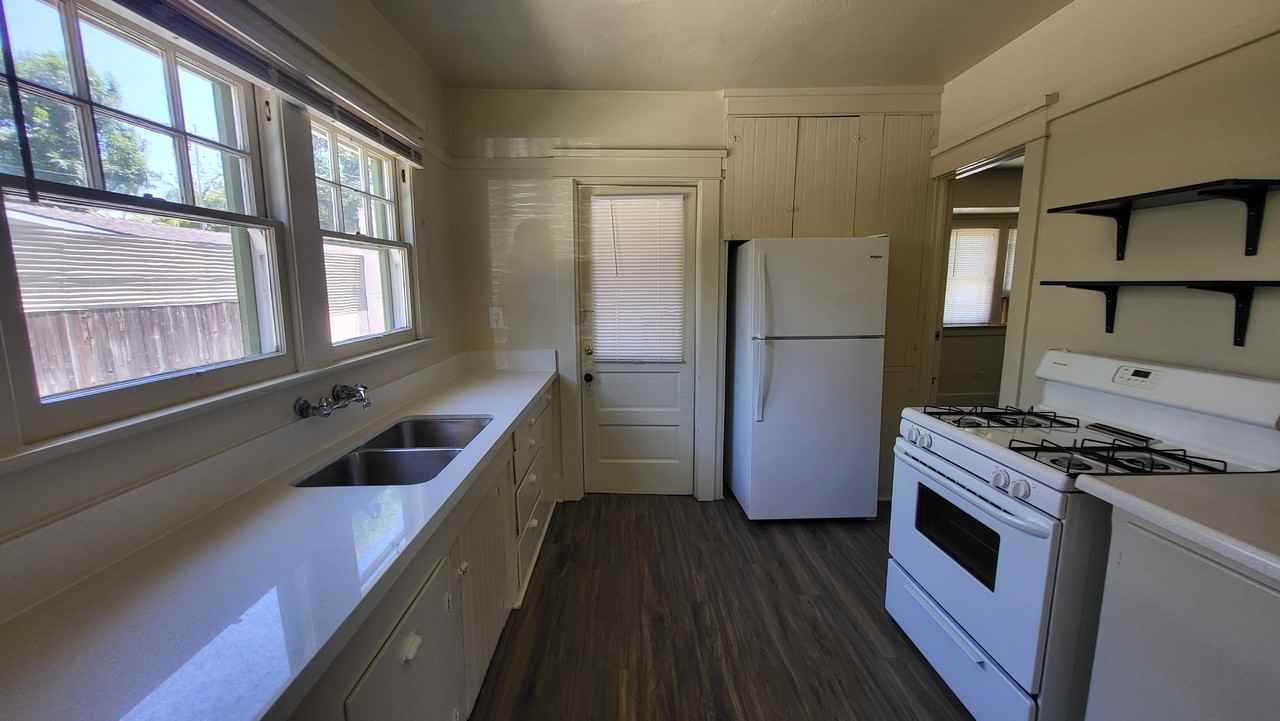230 W Palm Ave #NA - Photo 5 of 13