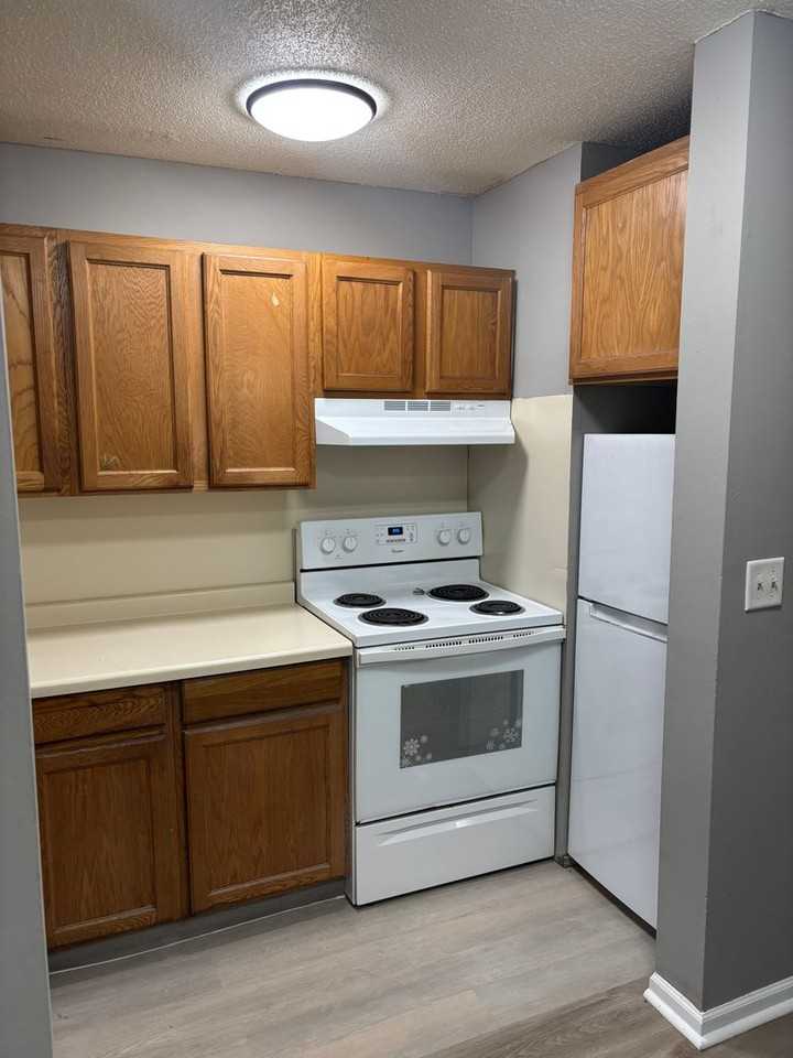 2525 Harriet Ave Building - Photo 2 of 10
