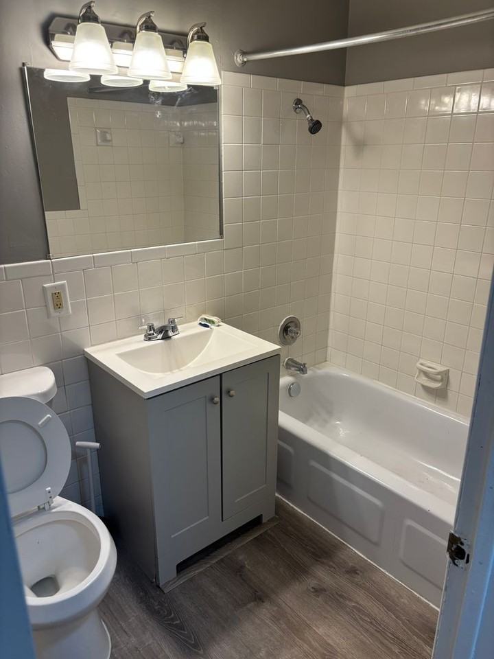 2525 Harriet Ave Building - Photo 4 of 10