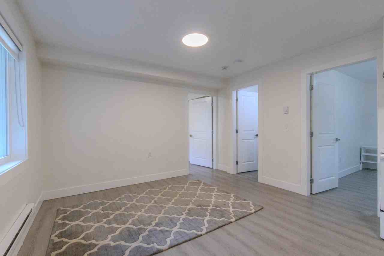 20367 37B Avenue - Photo 6 of 20
