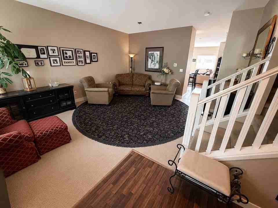 16640 60 Avenue - Photo 4 of 8
