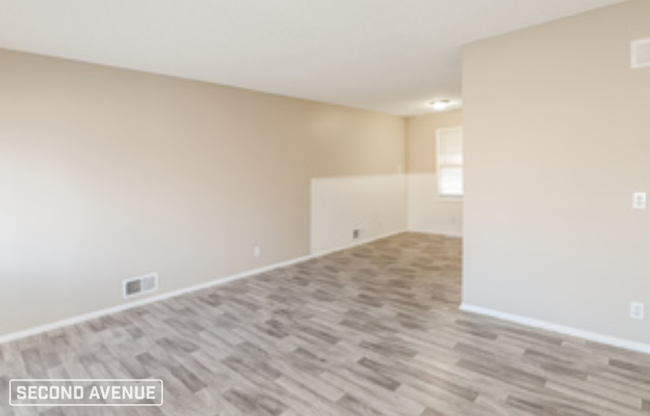 7423 E 51st St - Photo 3 of 13