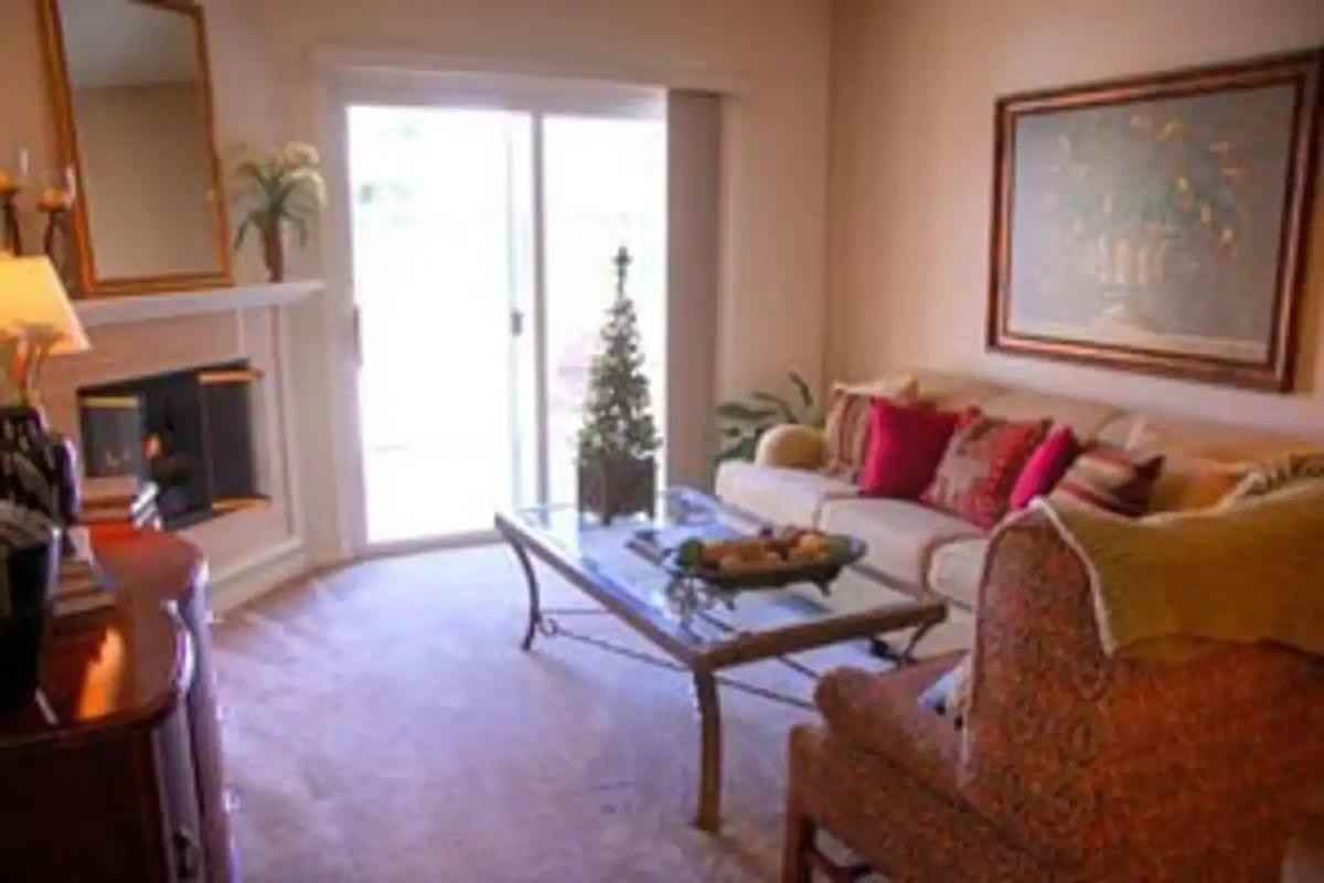 195 Harden Pkwy - Photo 4 of 17