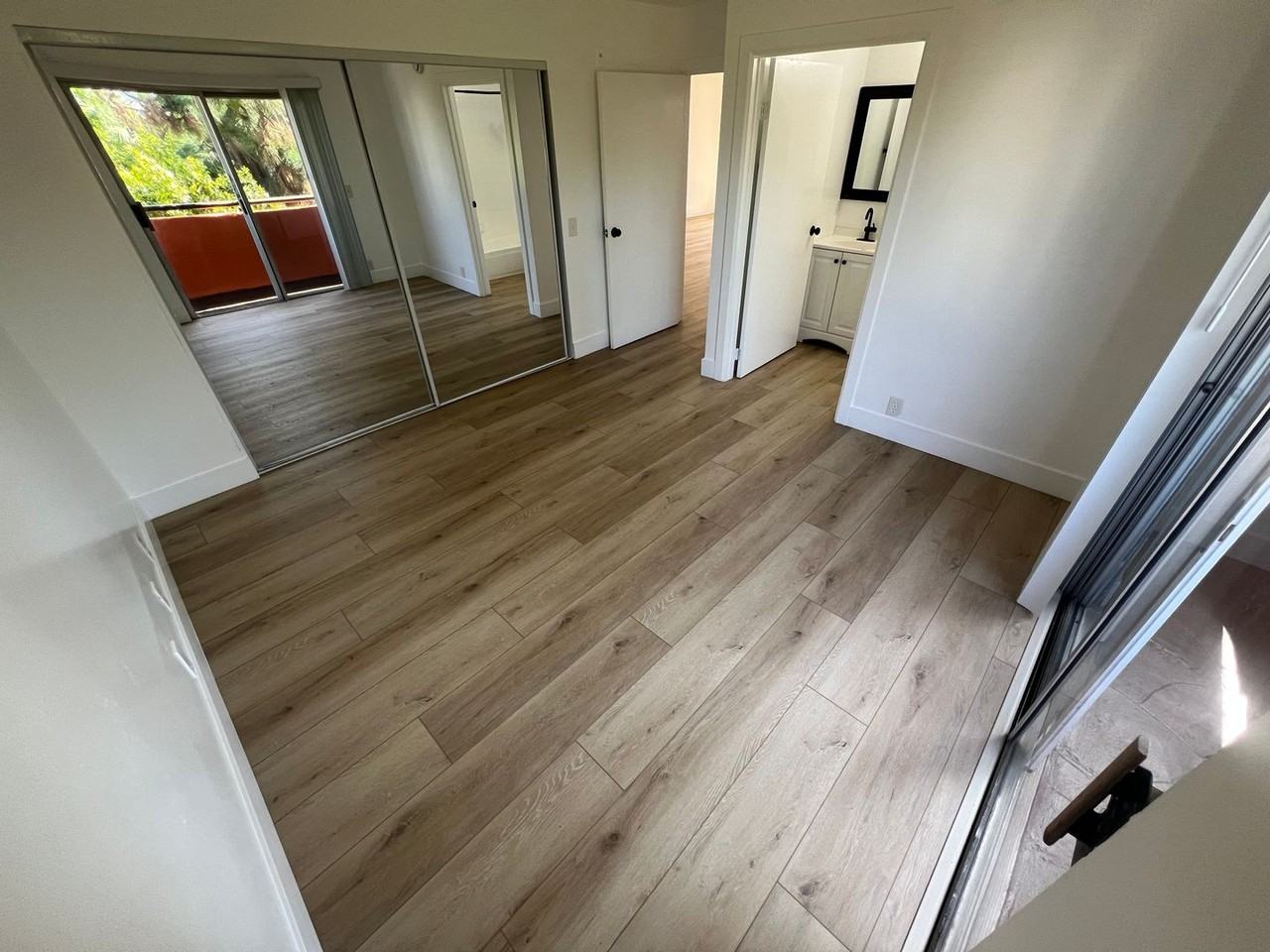 Villa Regency Apartments - Photo 5 of 50