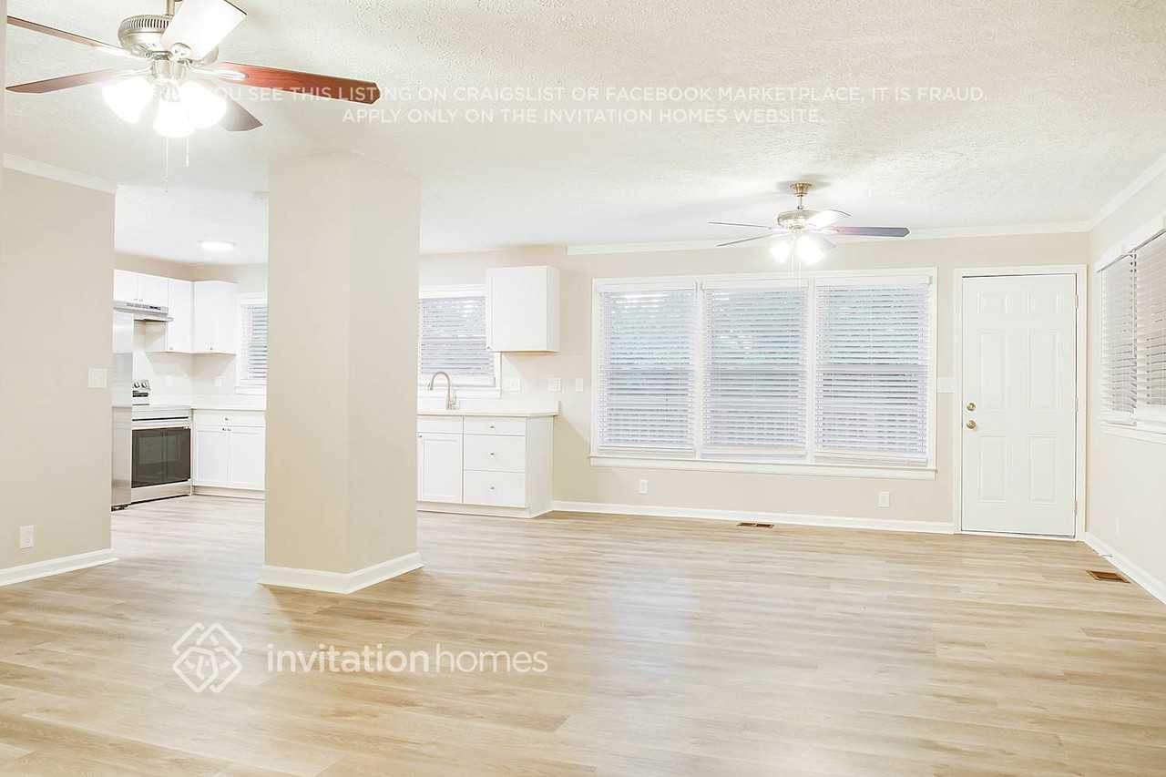 1804 Glenhaven Cir - Photo 4 of 26