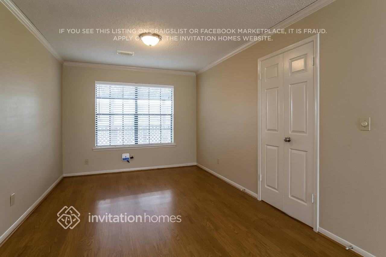2818 Sea Ledge Dr - Photo 4 of 17