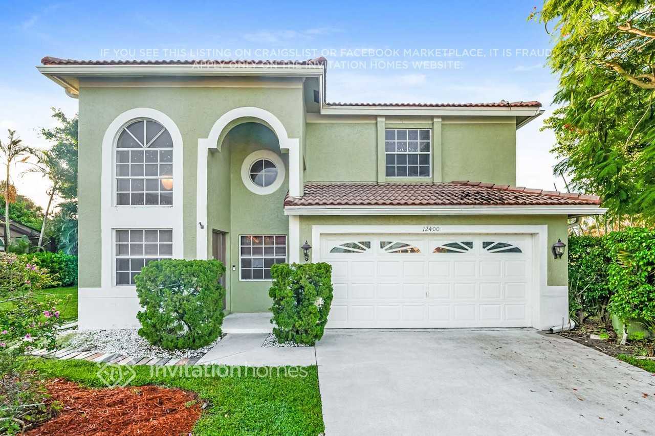12400 Summer Springs Dr