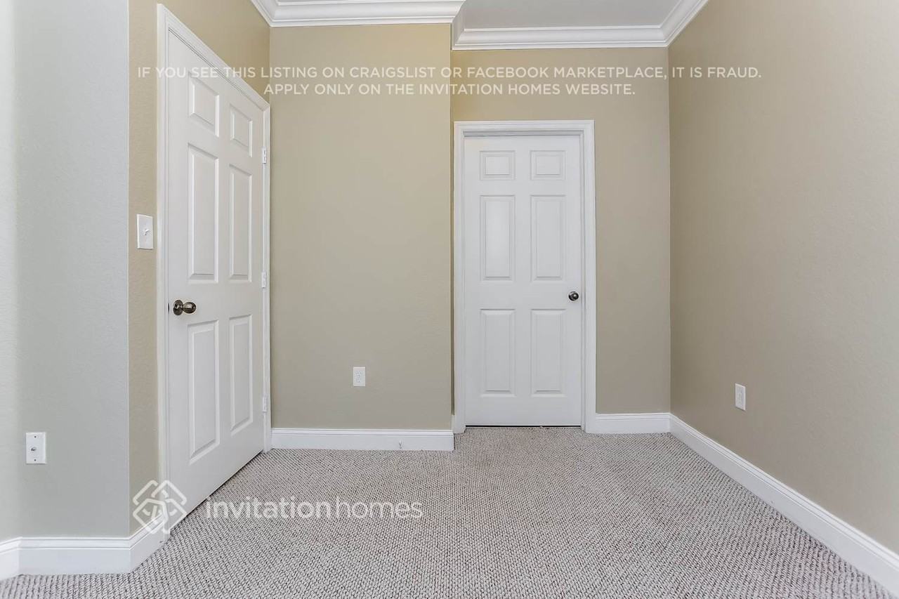 7449 Nw 181st St - Photo 7 of 19