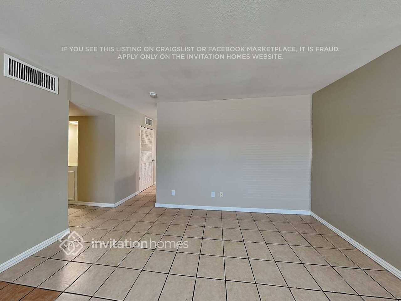 4122 W Echo Ln - Photo 5 of 19