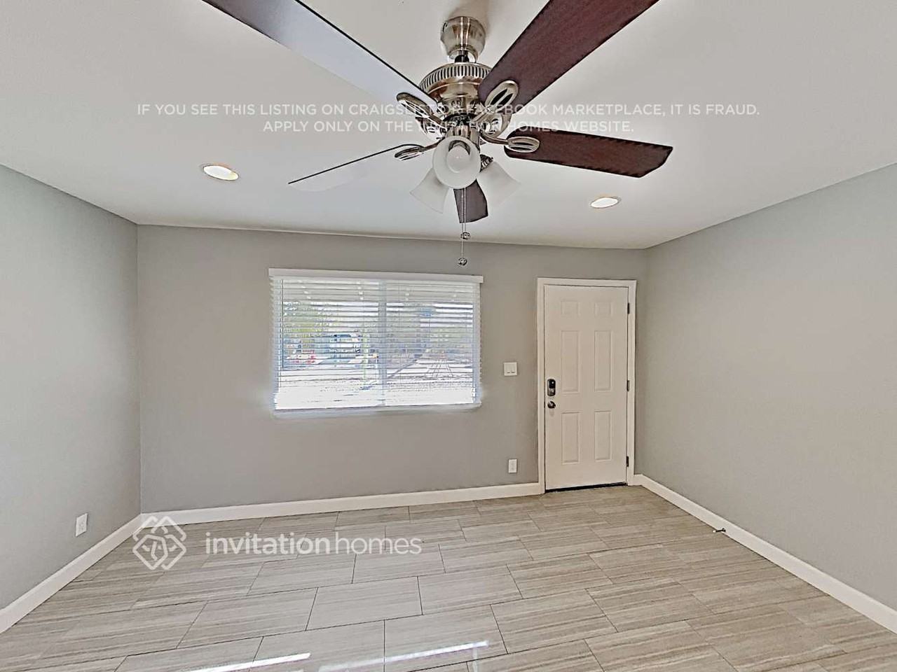 816 W 18th St - Photo 4 of 17