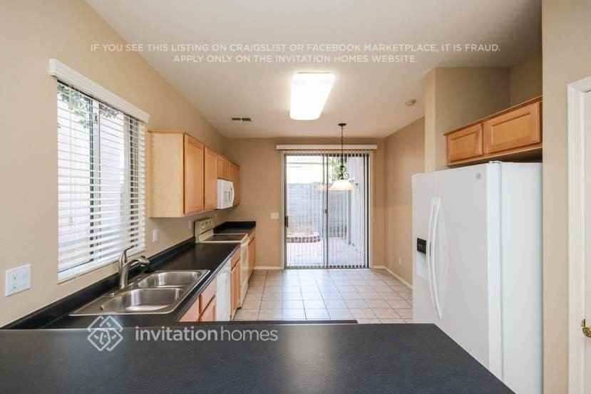 9060 E Garnet Ave - Photo 7 of 24