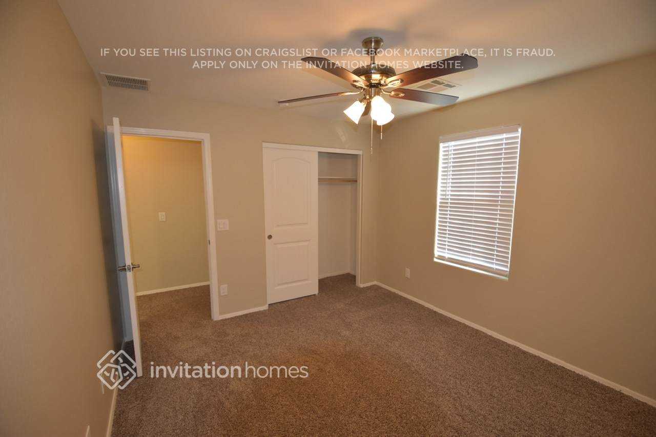 1344 E Palomino Way - Photo 5 of 17