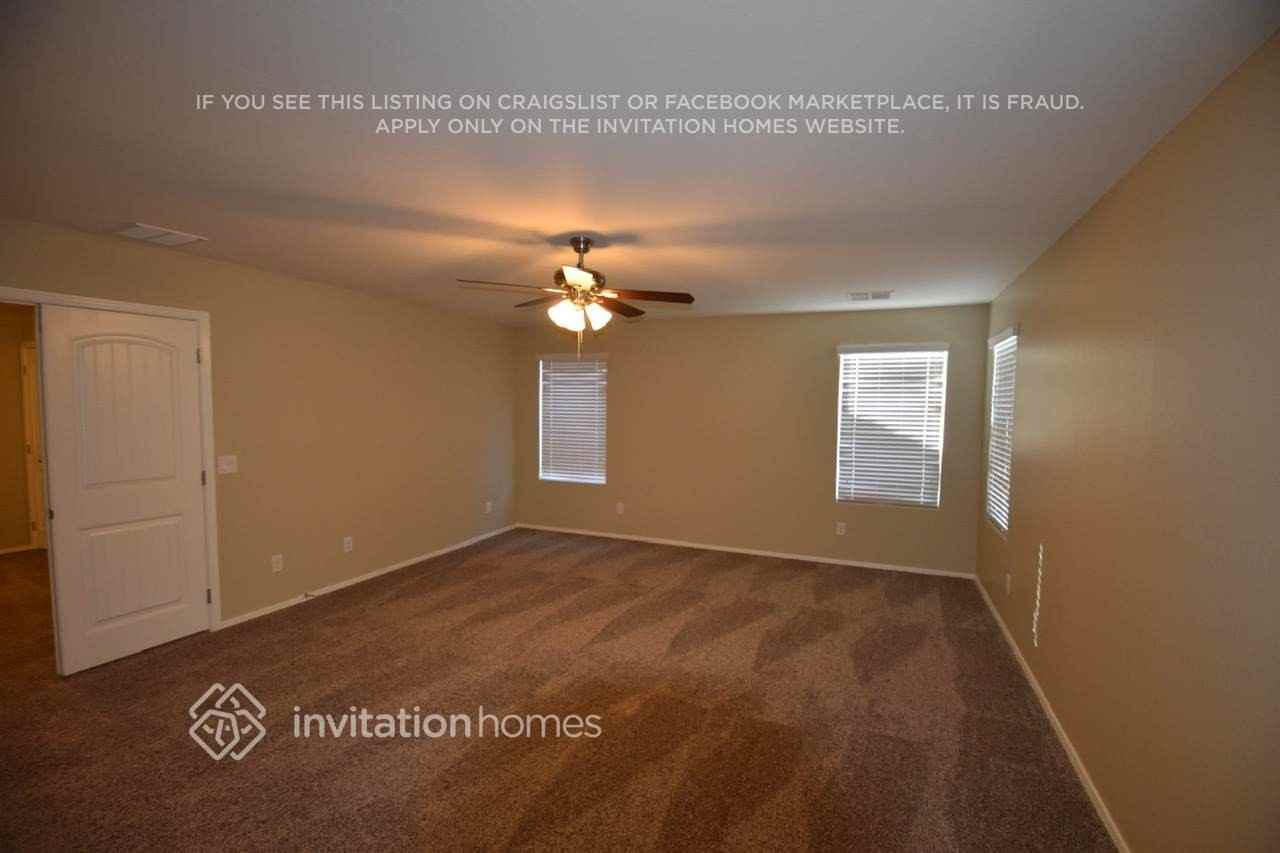 1344 E Palomino Way - Photo 6 of 17