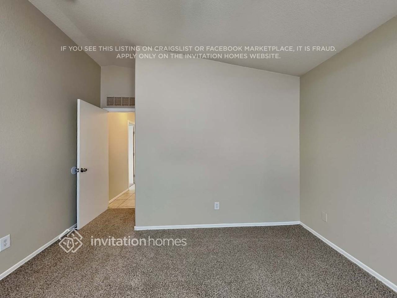 6038 W Illini St - Photo 5 of 14
