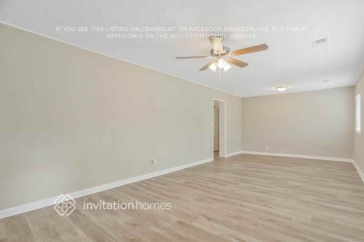 2037 Woodberry Ave - Photo 4 of 23